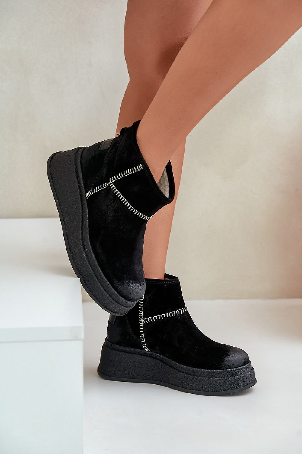 Moon boots model 203577 Step in style