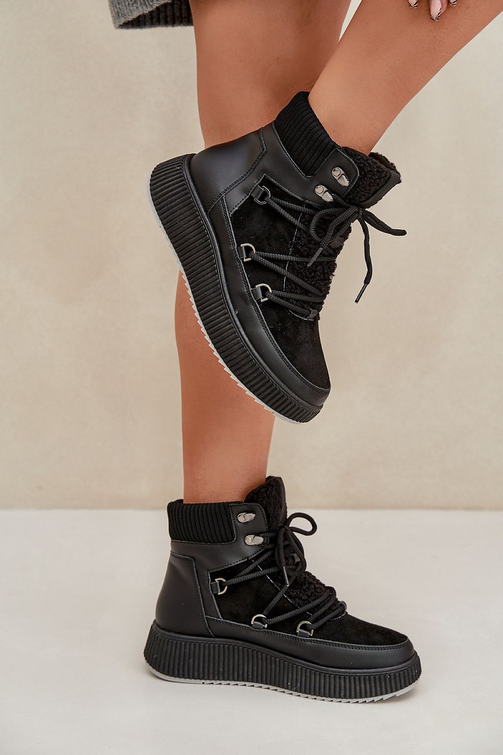 Moon boots model 203890 Step in style