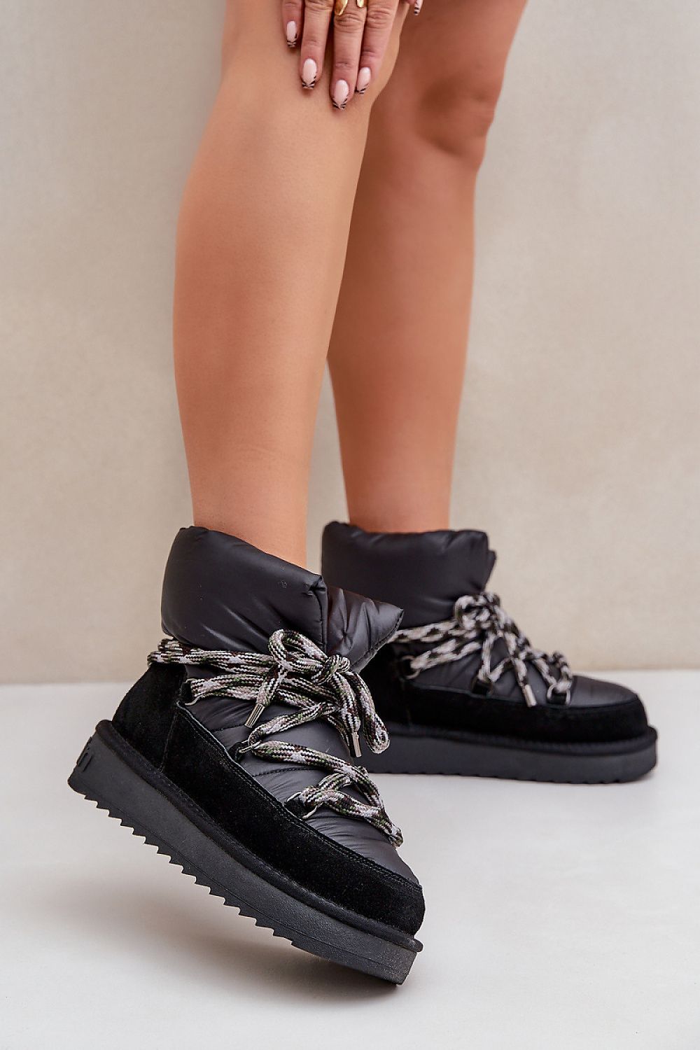 Moon boots model 203896 Step in style