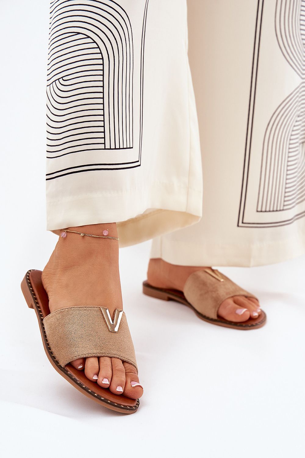  Şlapi model 211712 Step in style 