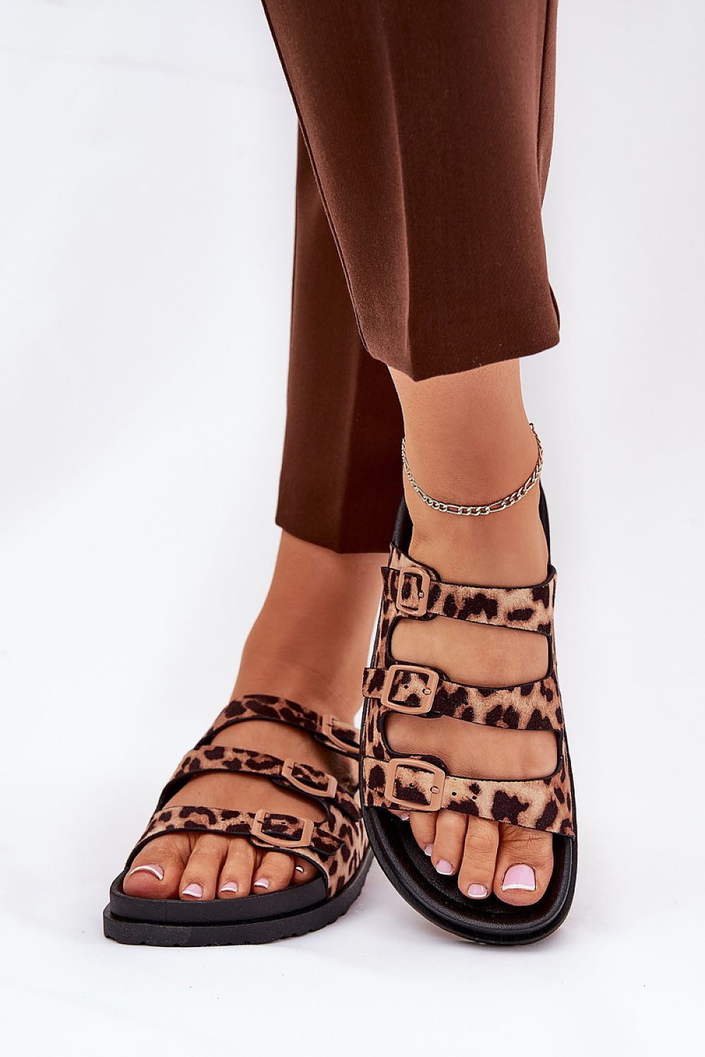  Şlapi model 212147 Step in style 