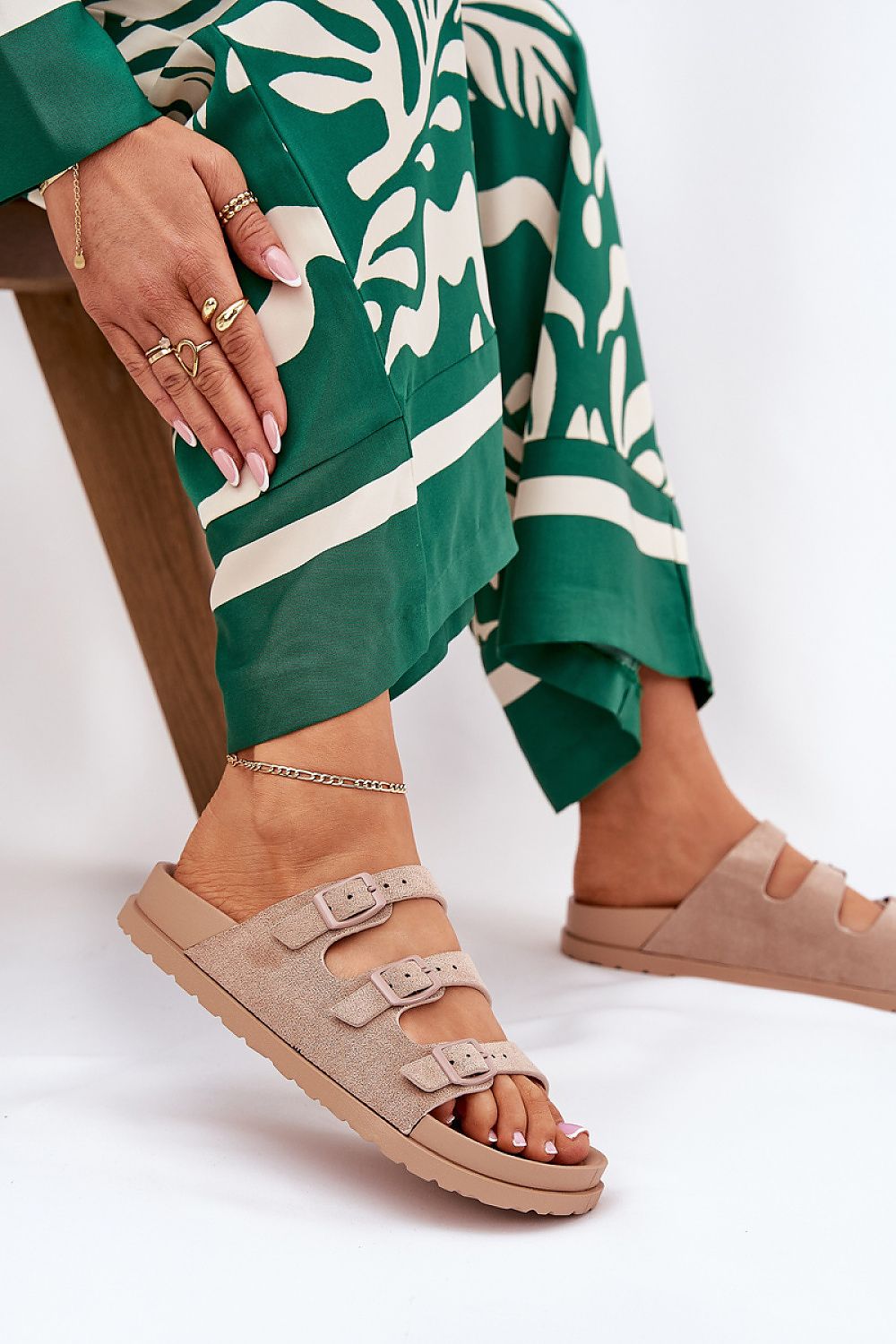  Şlapi model 212148 Step in style 