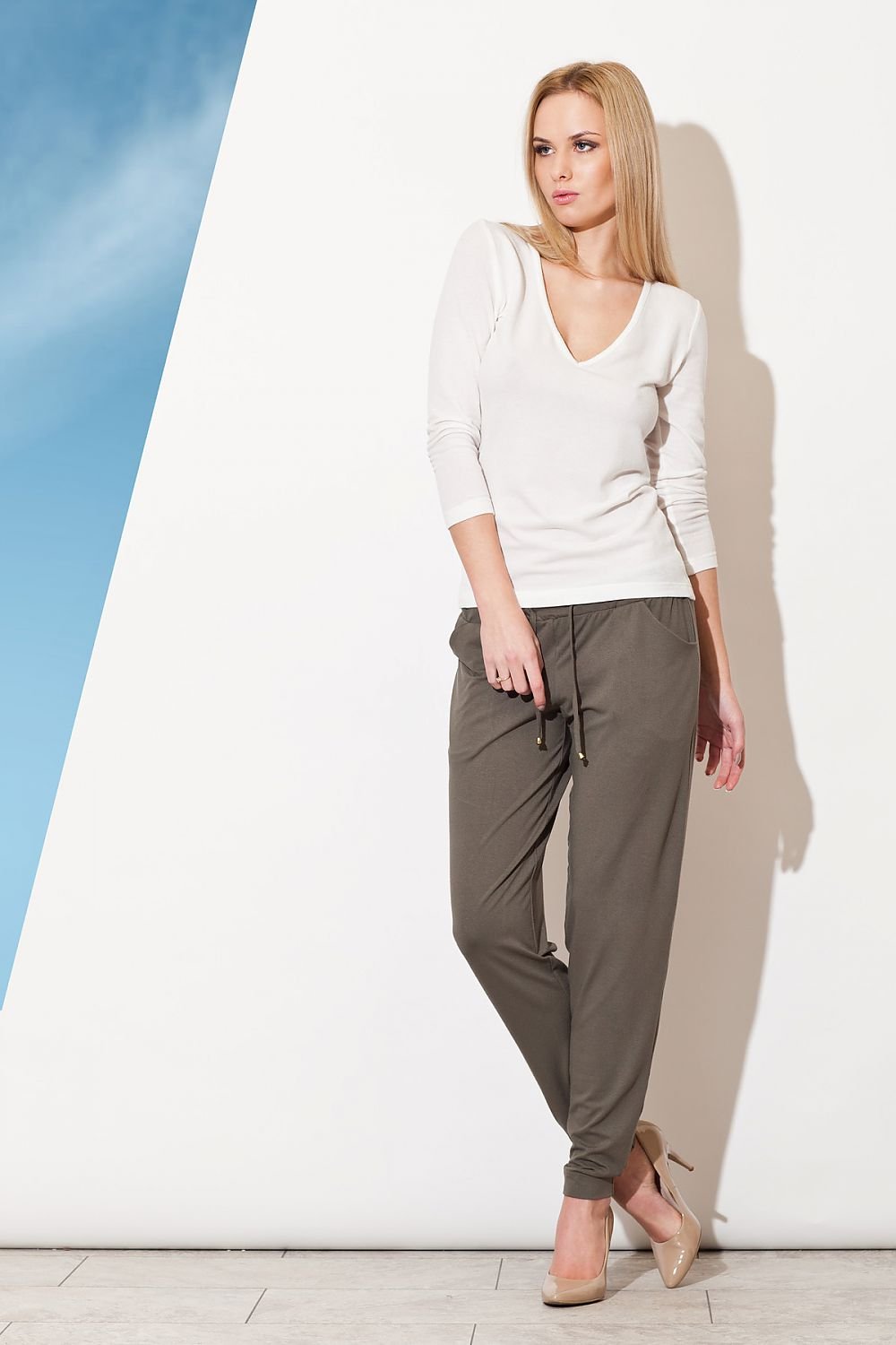 Pantaloni de damă model 29400 Figl