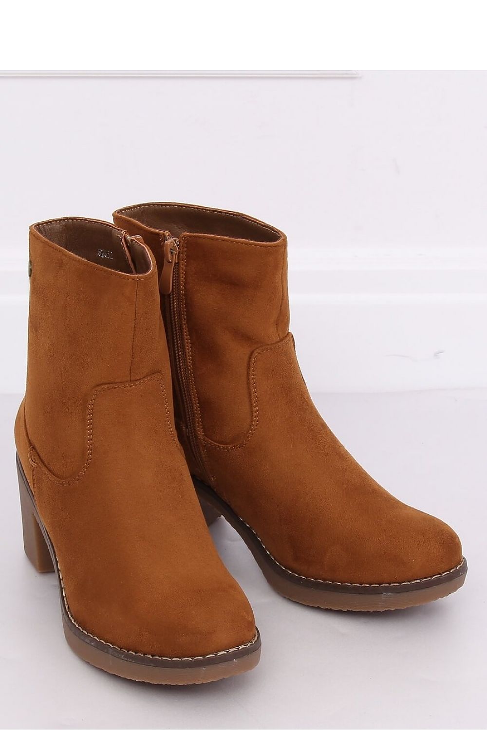 Botine cu toc model 135427 Inello