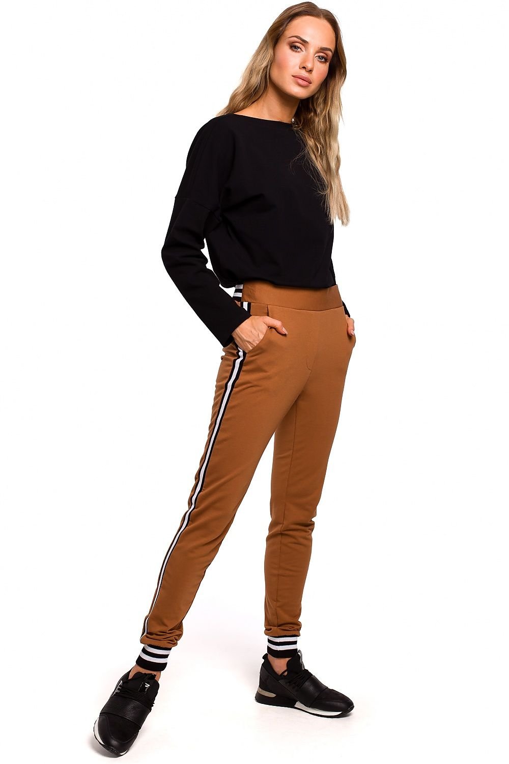 Pantaloni de damă model 135474 Moe