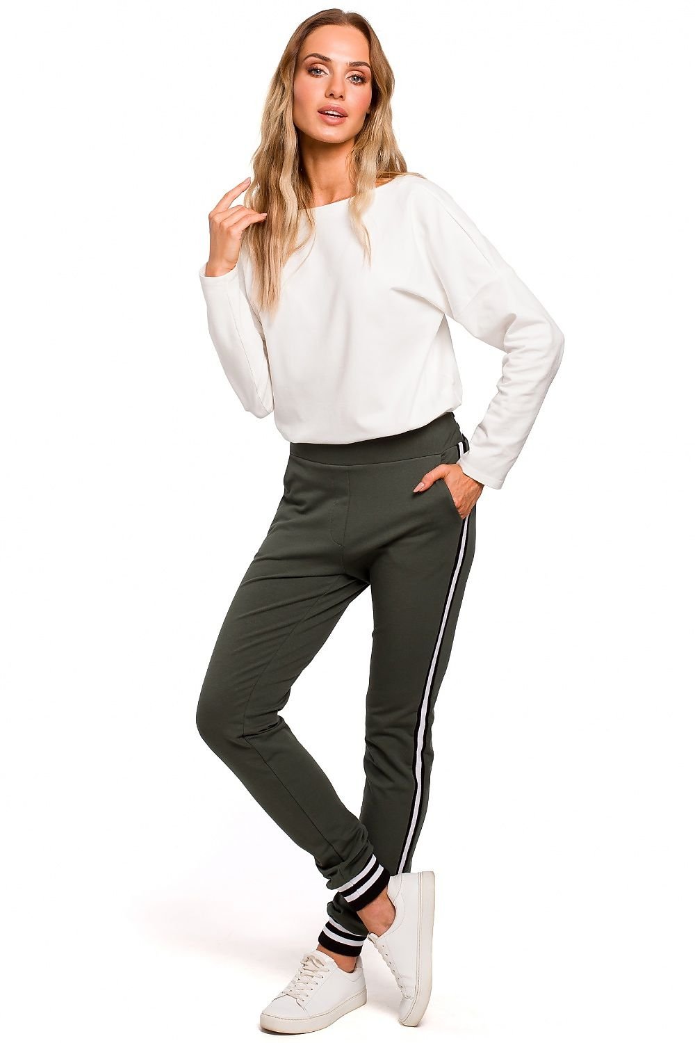 Pantaloni de damă model 135474 Moe