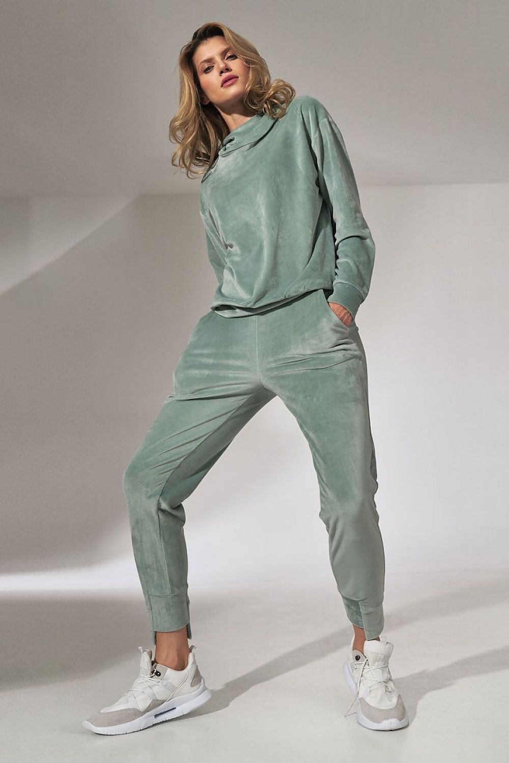 Pantaloni de trening model 201501 Figl