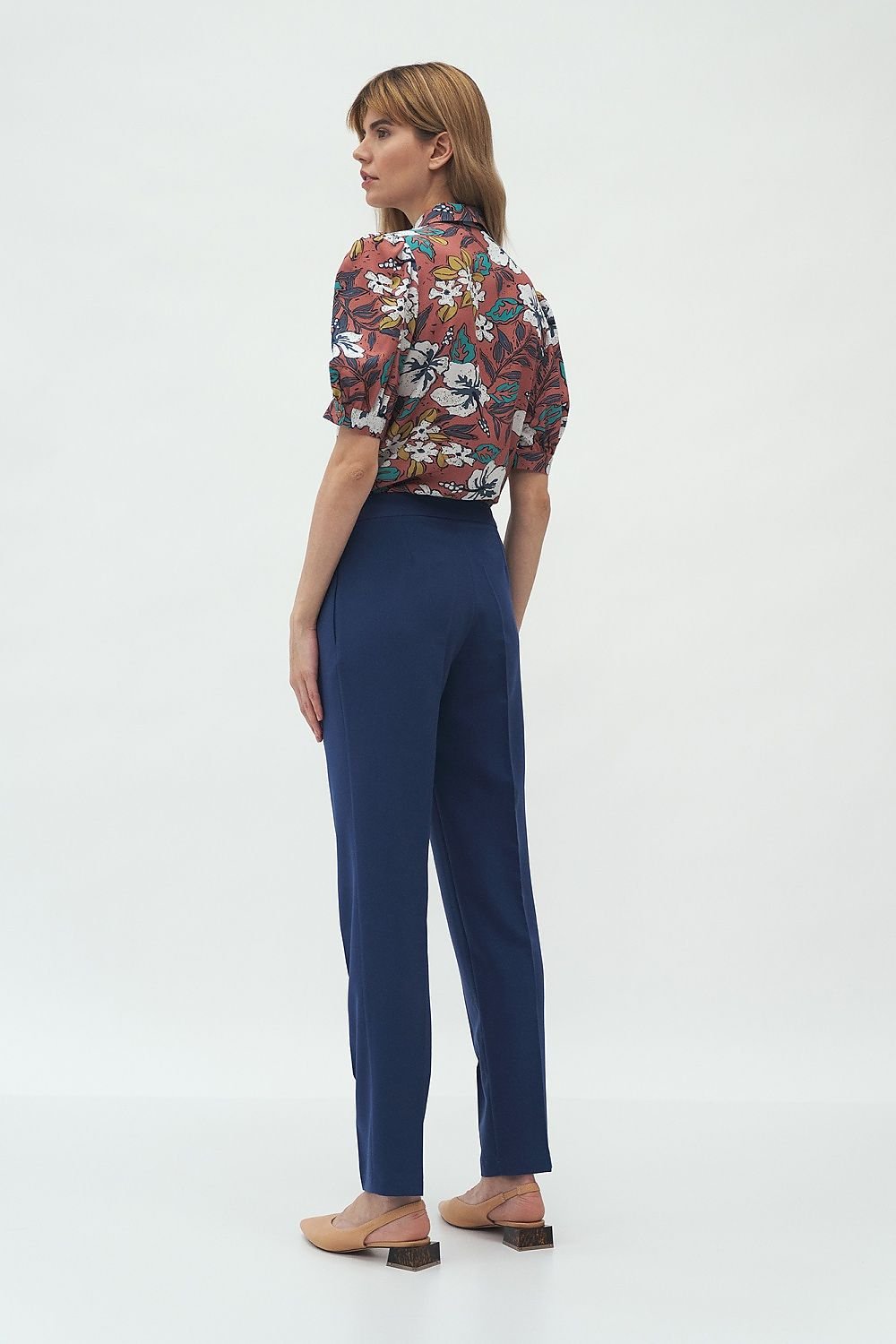 Pantaloni de damă model 152541 Nife