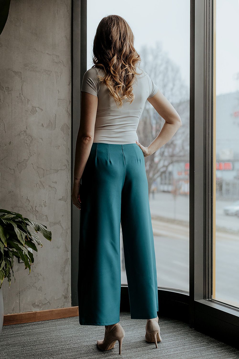 Pantaloni de damă model 176702 Tessita